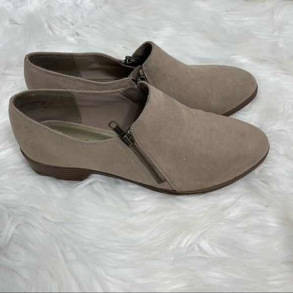 5/$30 AEO Double Zipper booties Shoes Grey 10 - Picture 1 of 5